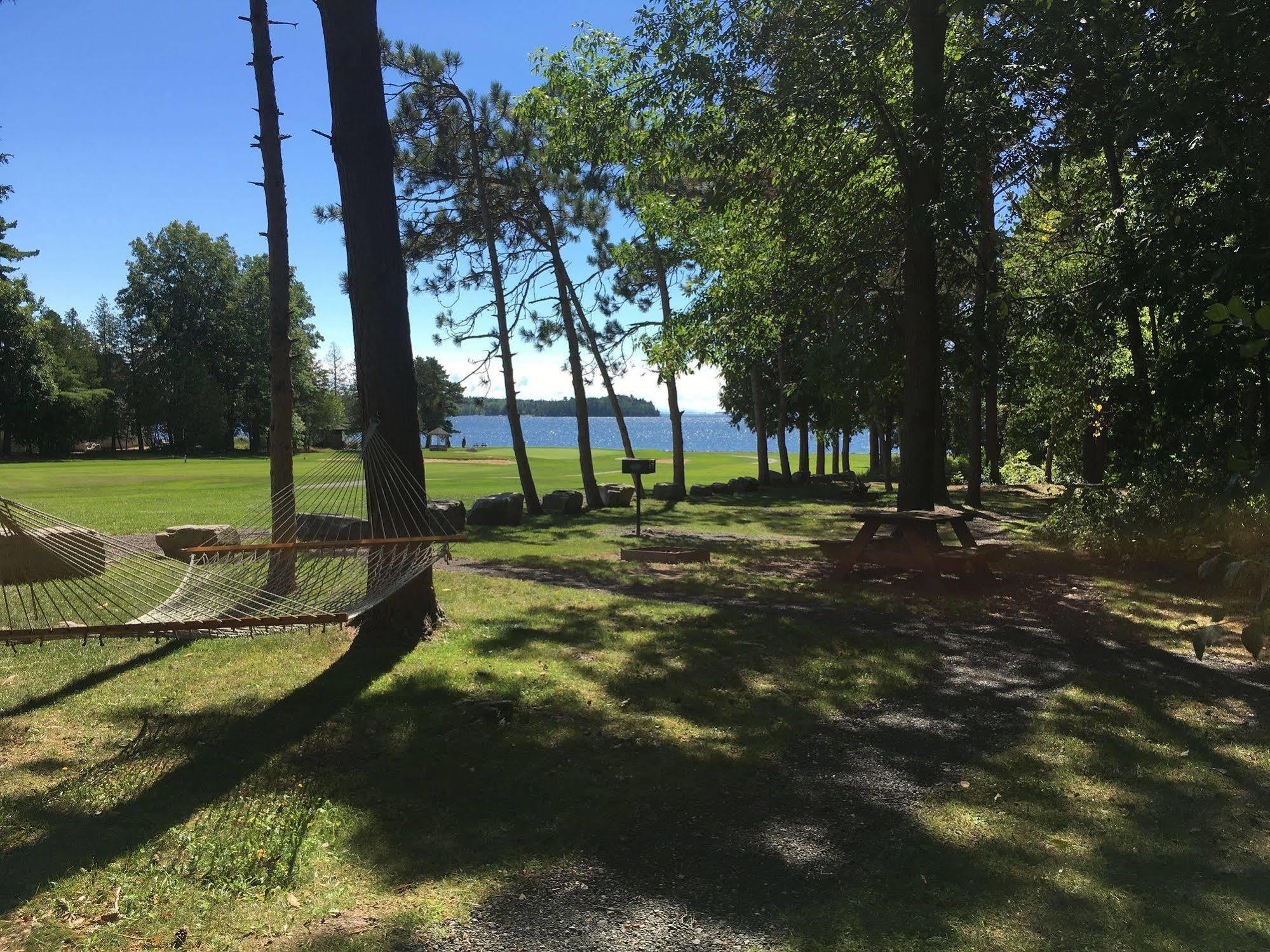 Bluff Point Golf Resort Plattsburgh Esterno foto
