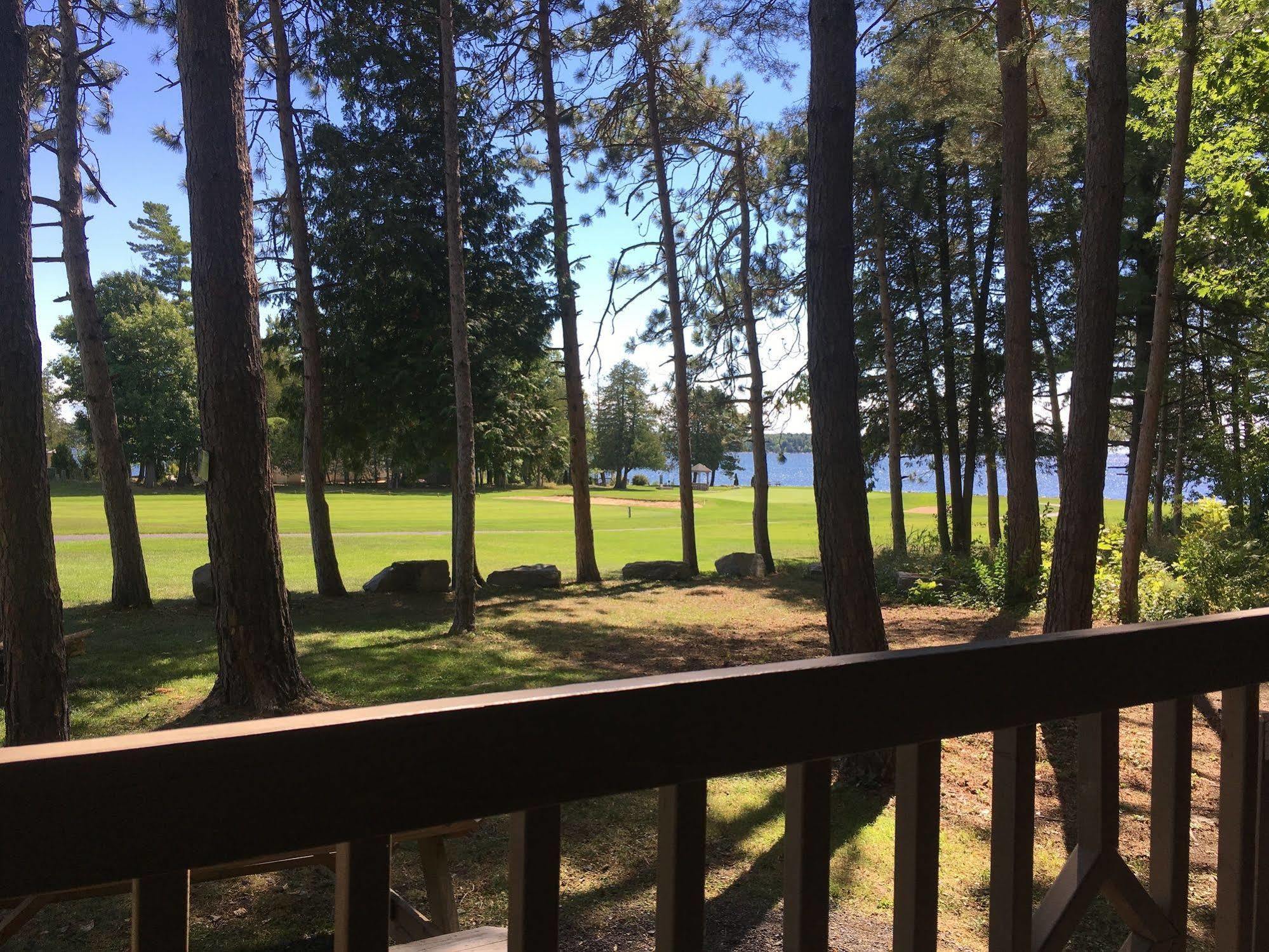 Bluff Point Golf Resort Plattsburgh Esterno foto