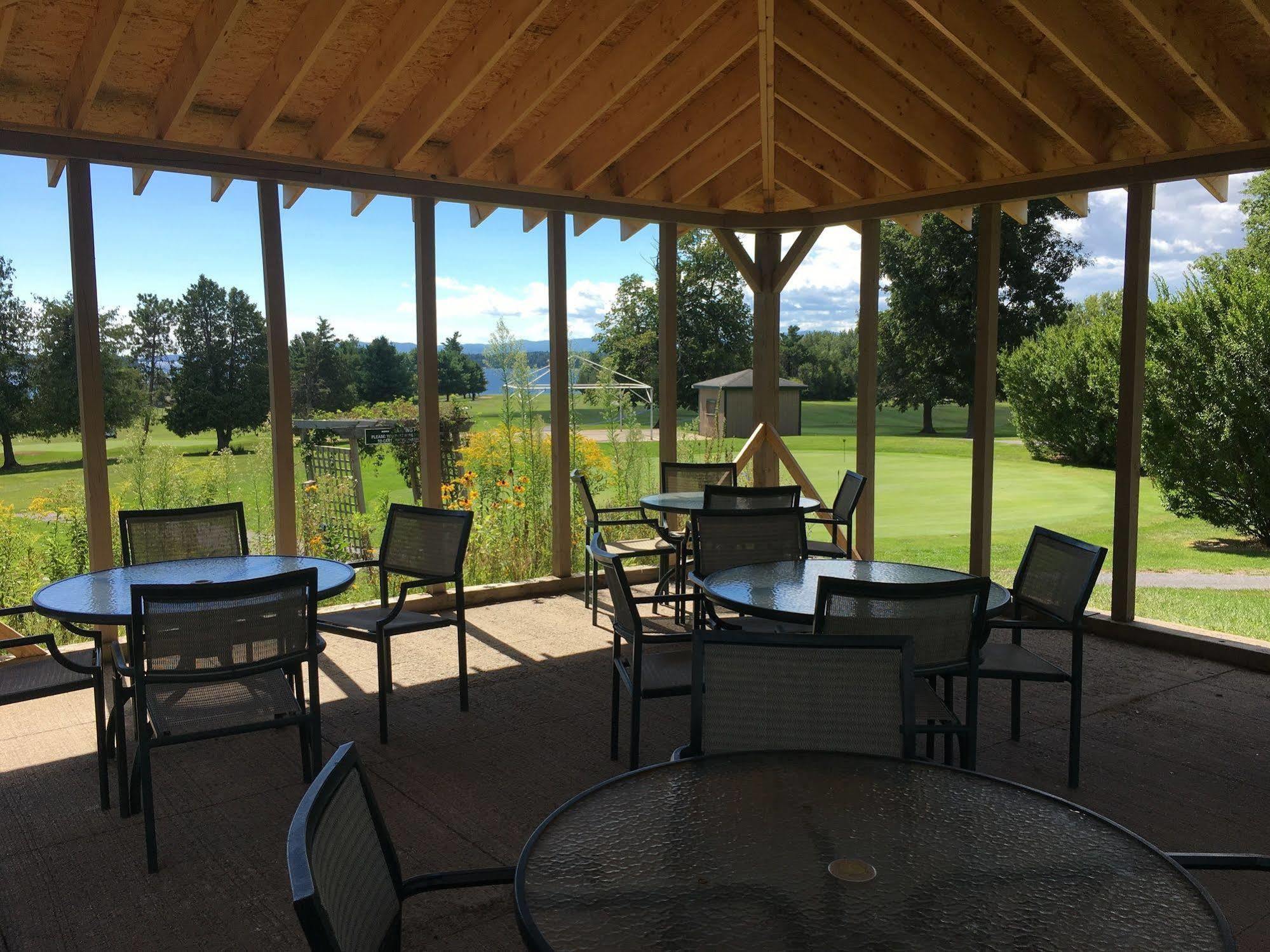 Bluff Point Golf Resort Plattsburgh Esterno foto